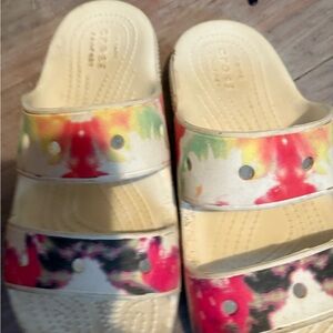 CROCS Women's Multicolor Tie-Dye Slide Sandals